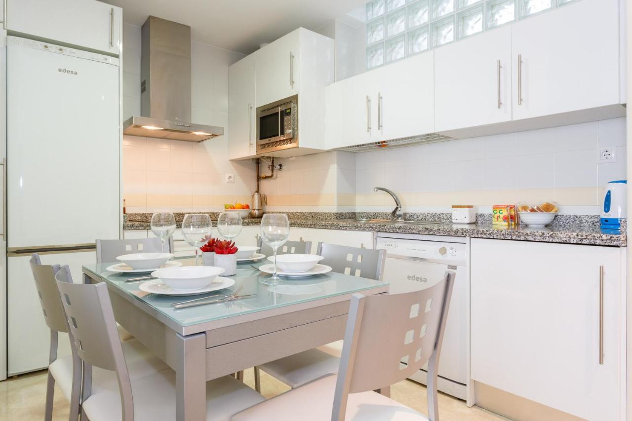 Apartamento Playa Cadiz By Isa Hoteles Exteriör bild