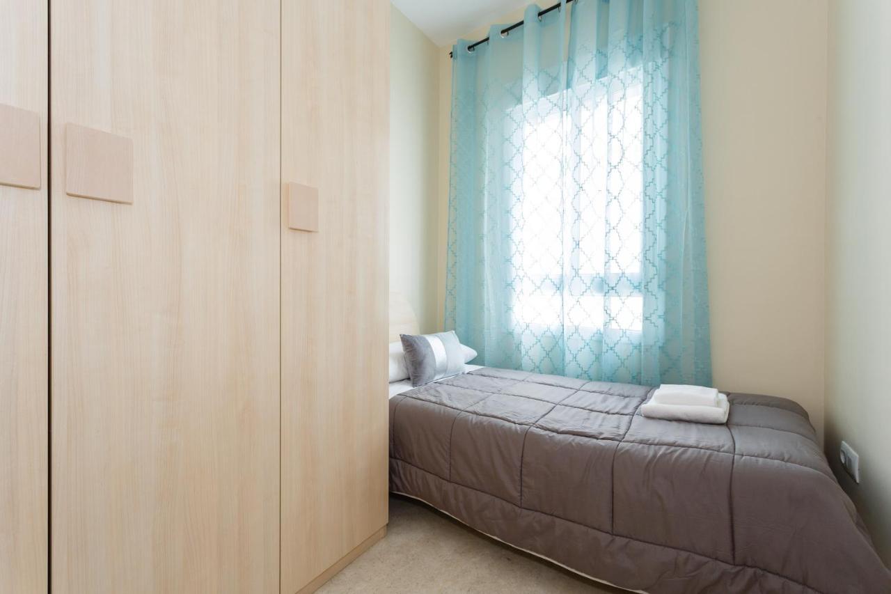 Apartamento Playa Cadiz By Isa Hoteles Exteriör bild
